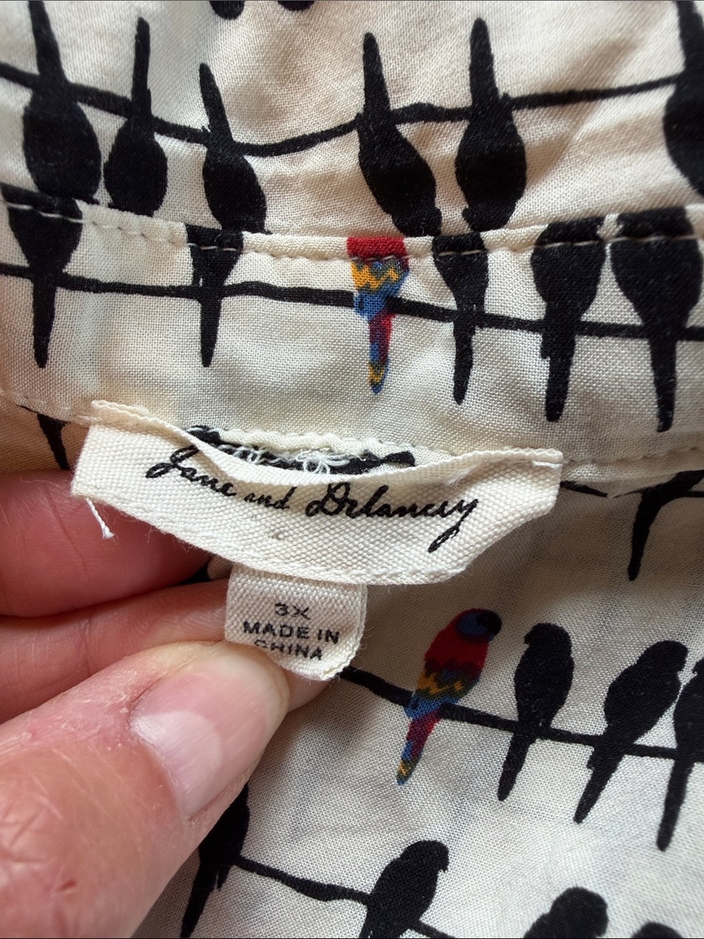 Jane and Delancey Birds on a Wire (Parrots) button front Roll-tab sleeve Blouse - Picture 6 of 17